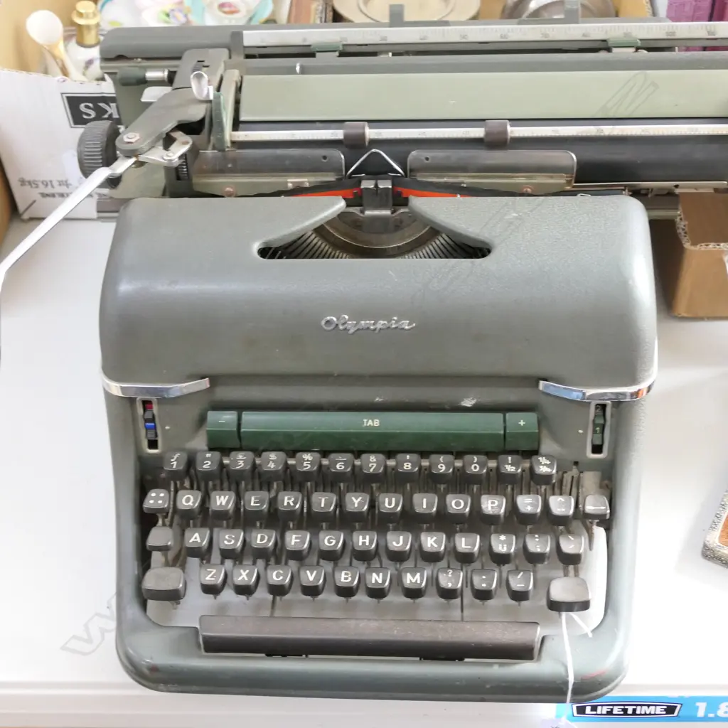 OLYMPIA TYPEWRITER Image 1++