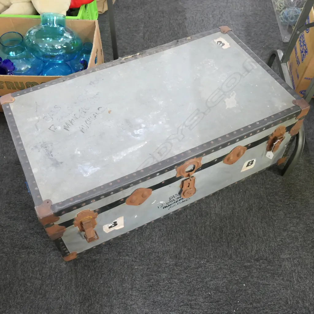 OLD SHIPS TRUNK Image 1++