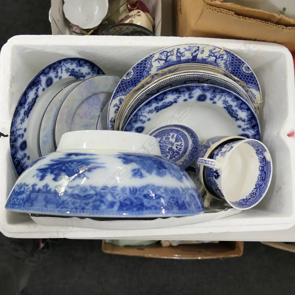 LOT ASST B+ WHITE CHINA ETC Image 1++