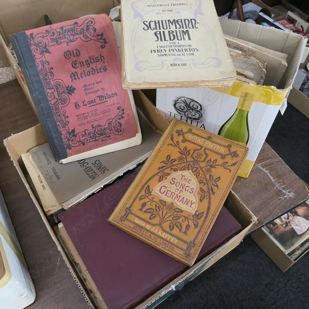 2 BOXES OF ASSORTED PRINTED MUSIC BOOKS Image 1++