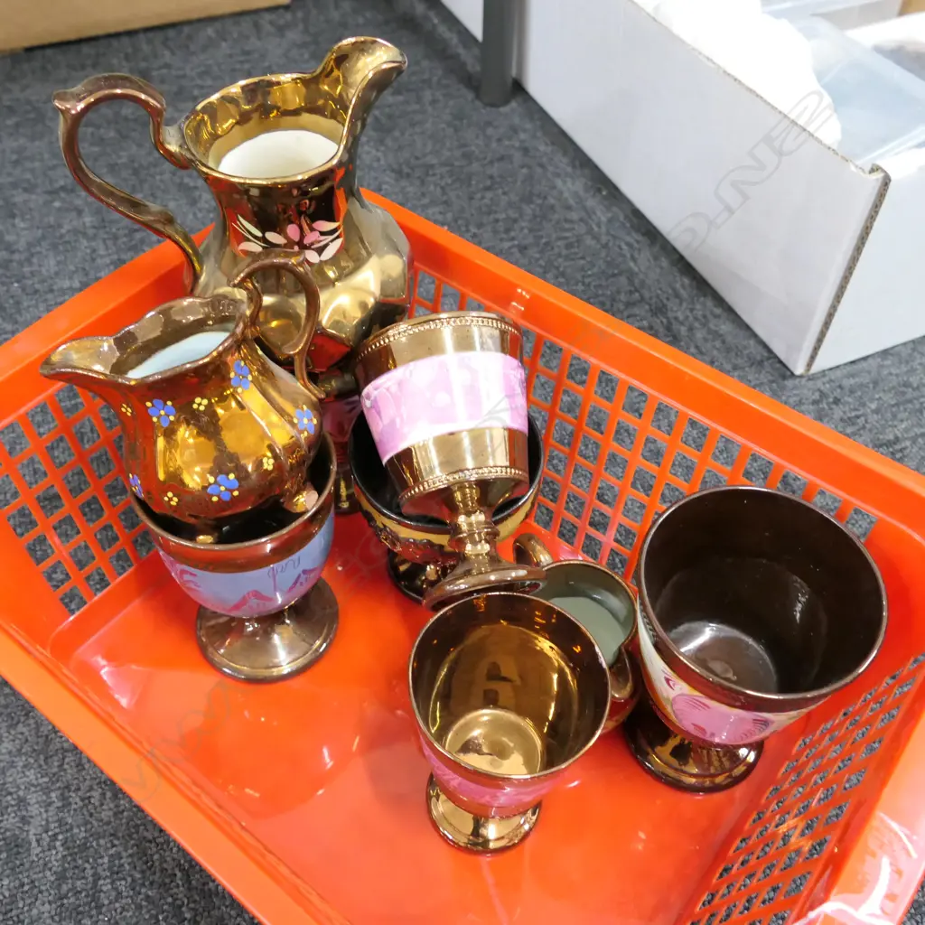 LOT ASST VICT LUSTRE JUGS + MUGS Image 1++