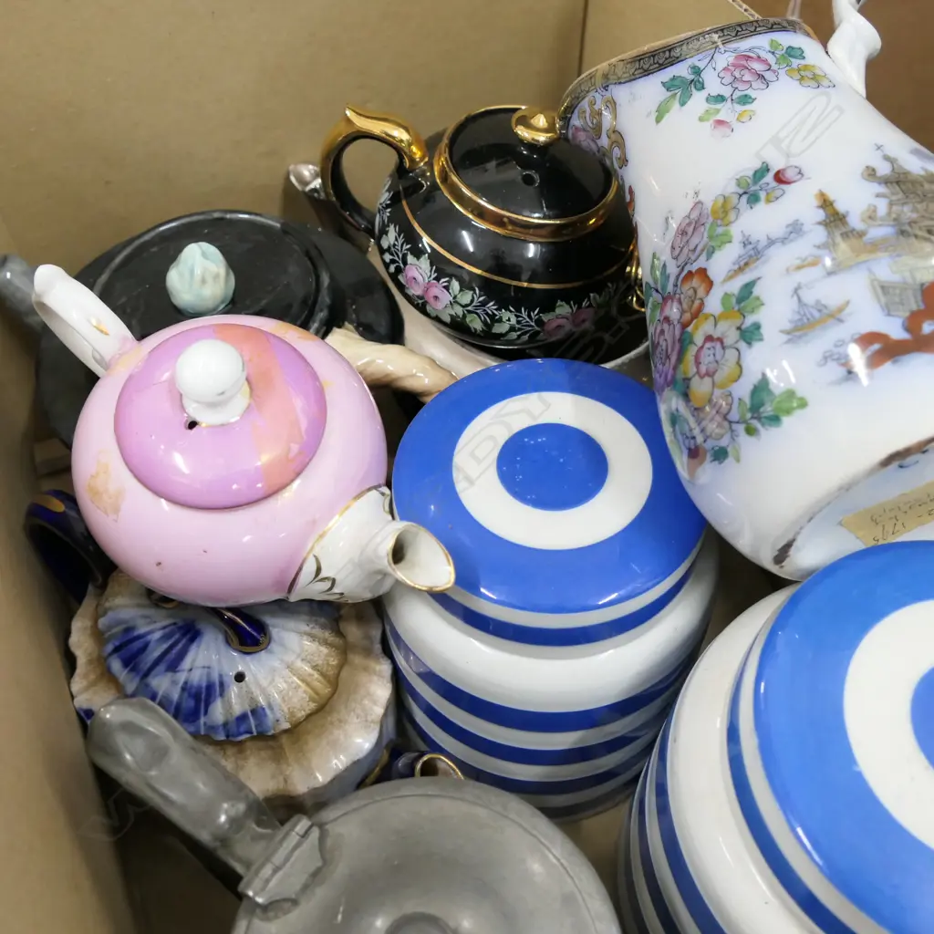 LOT ASST VICT TEAPOTS/JUG/BESWICK+CONISH STYLE CANNISTERS Image 1++
