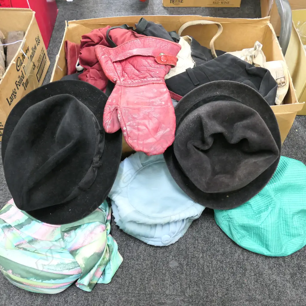 ASST VINTAGE CLOTHES + HATS Image 1++