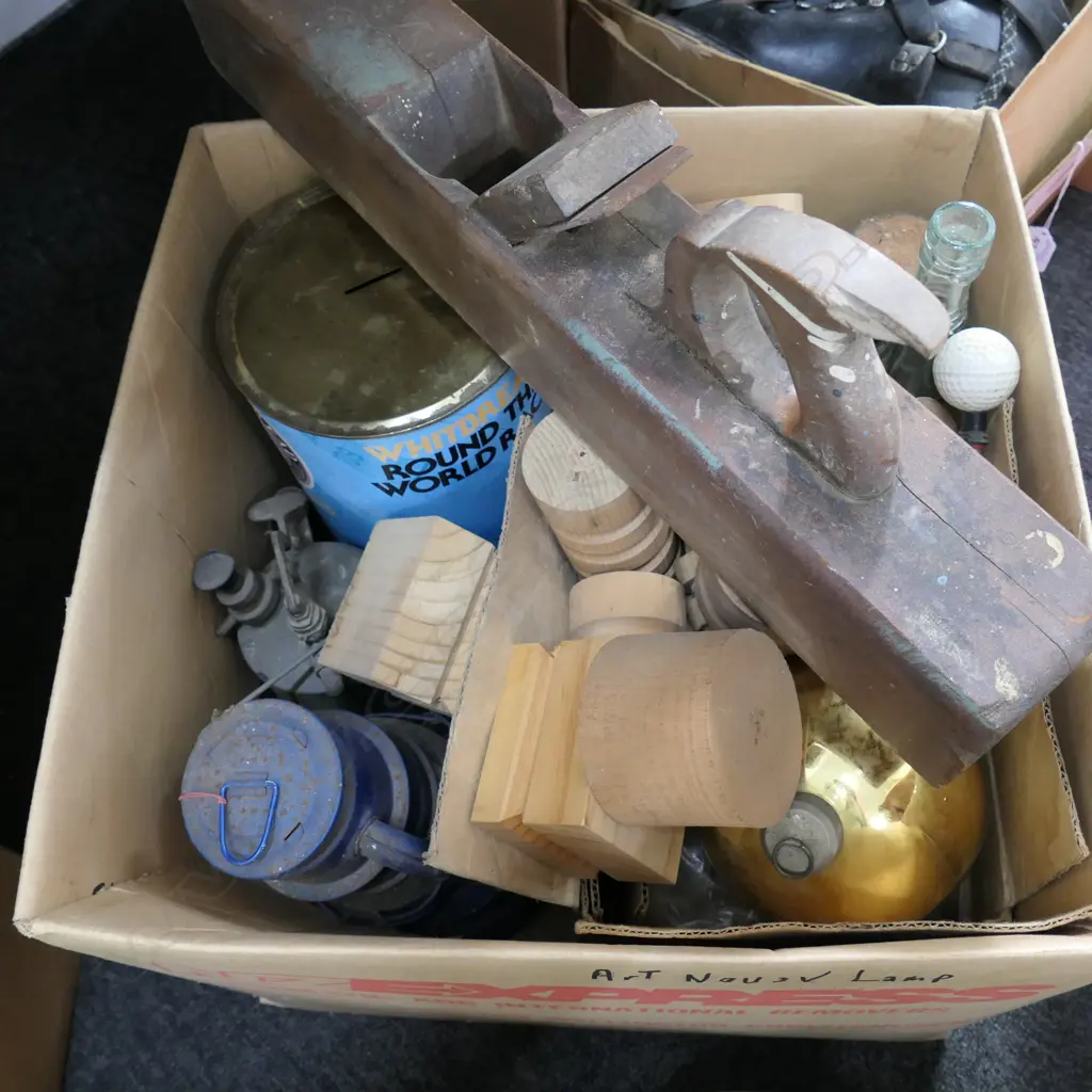 LOT KERO LAMPS/WHITBREAD MONEY BANK/TURNED WOOD ETC Image 1++