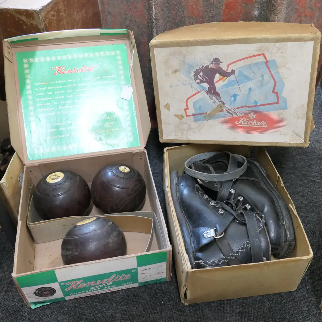 PR OF RIEKER VINTAGE TRAMPING BOOTS +BOWLS Image 1++