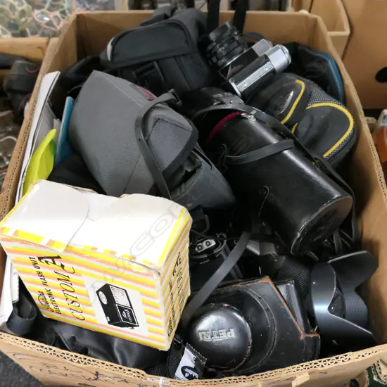 LOT ASST FILM AND DIGITAL SLR CAMERAS / BAGS ETC