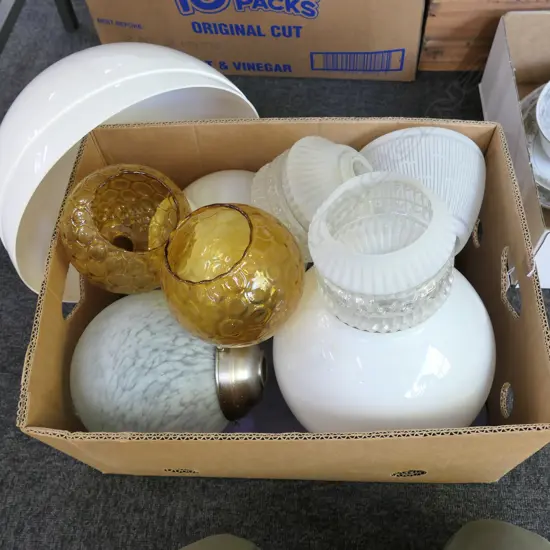 LOT RETRO LIGHT SHADES