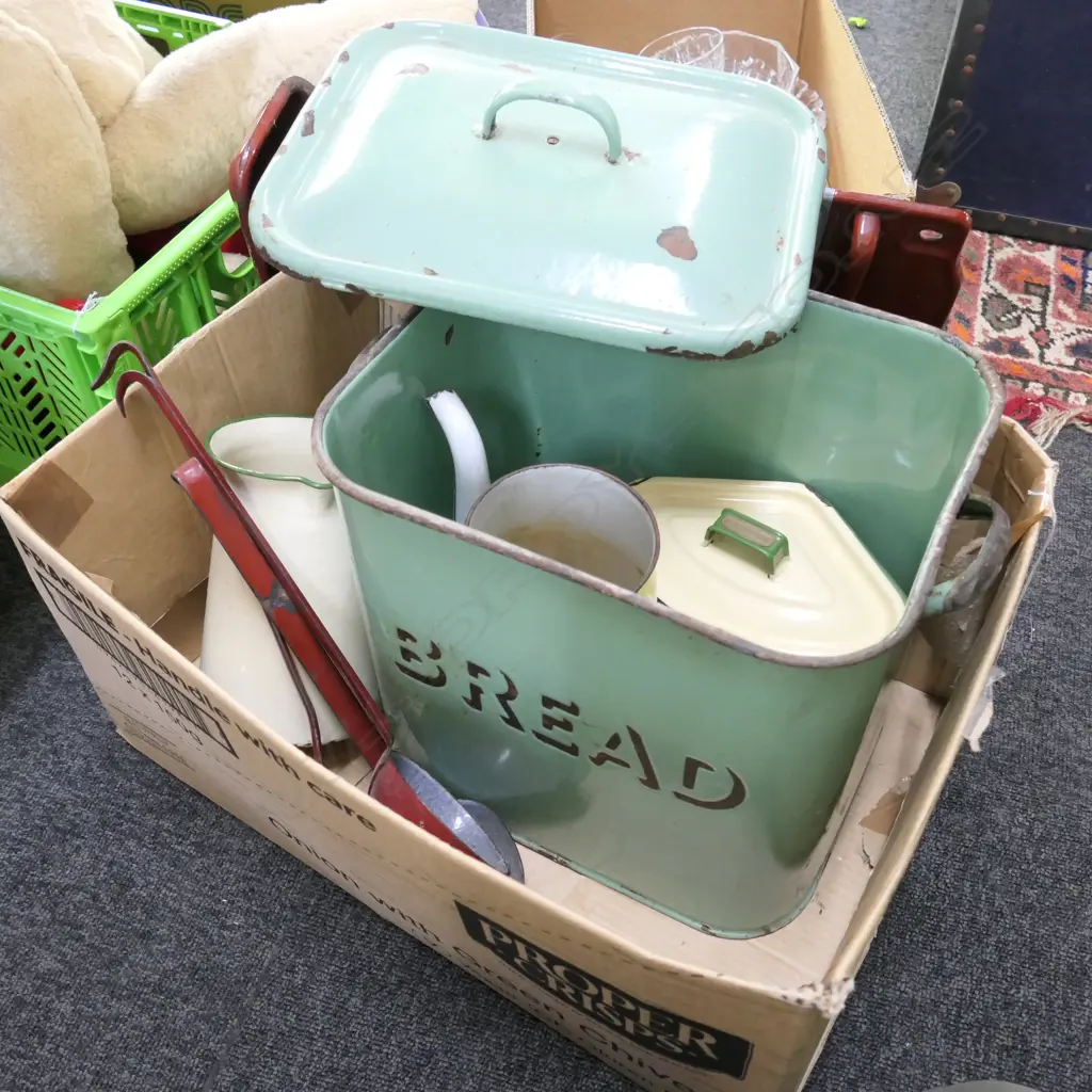 LOT ASSRTD ENAMEL Image 1++