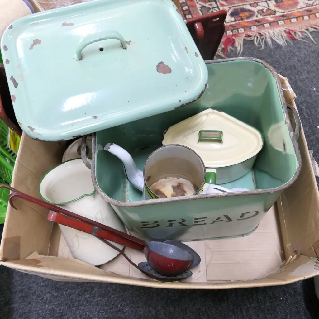 LOT ASSRTD ENAMEL Image 1++