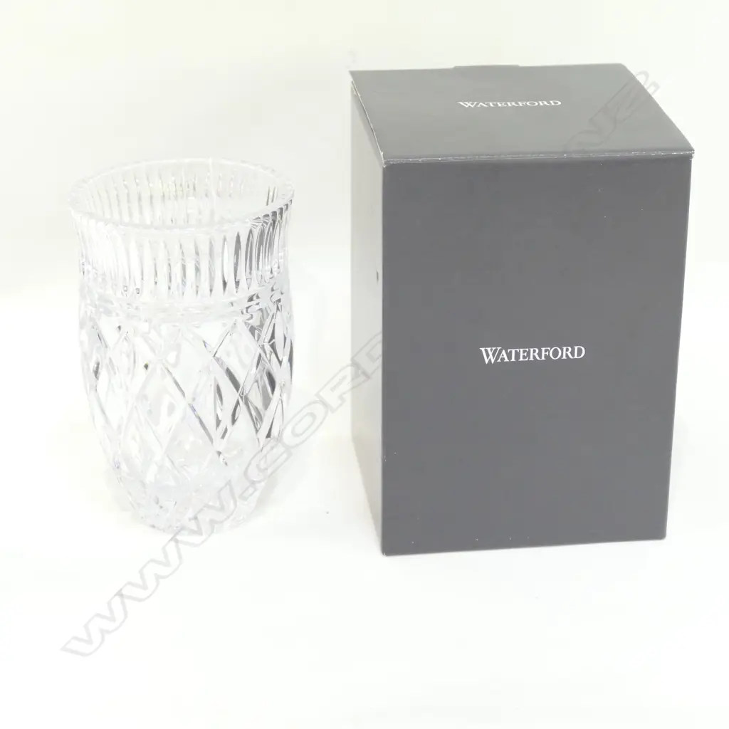 WATERFORD CRYSTAL VASE 'EASTBRIDGE' AS NEW BOXED Image 1++