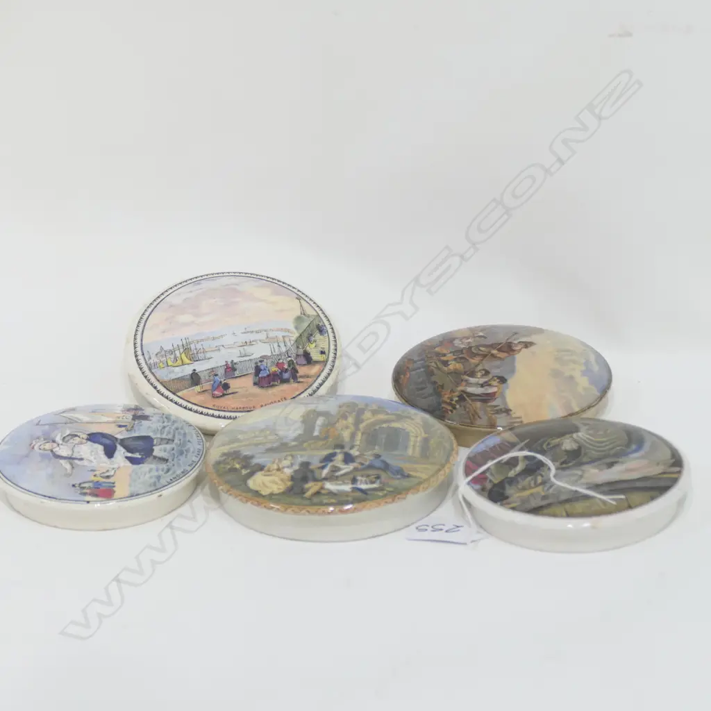 5 ASST VICT POT LIDS Image 1++