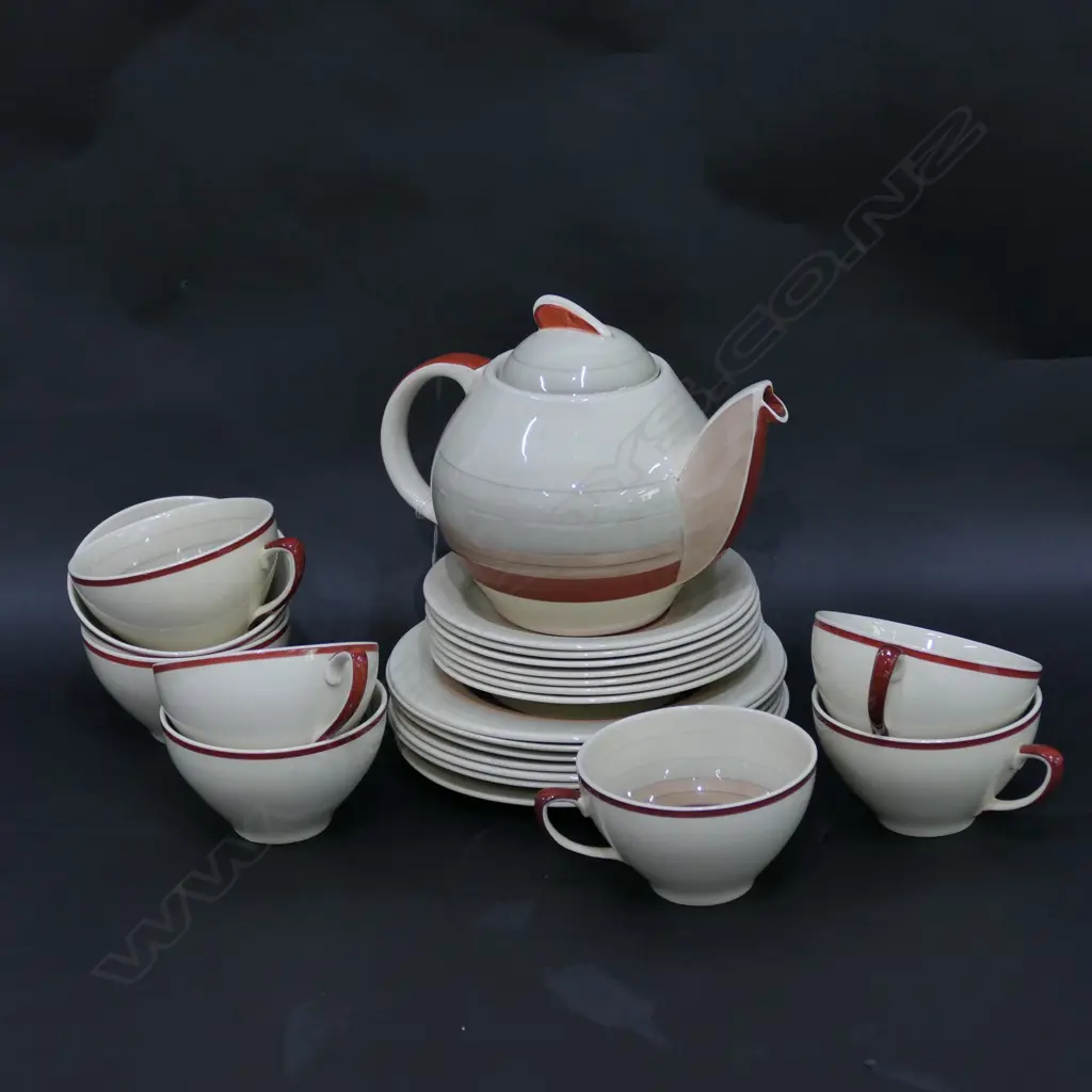 SUZIE COOPER BANDED DECO TEASET - 7 TRIOS Image 1++