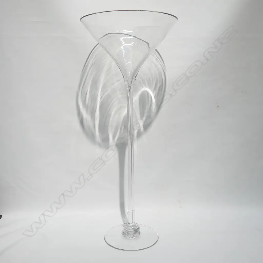 GIANT MARTINI GLASS 710MM H Image 1++