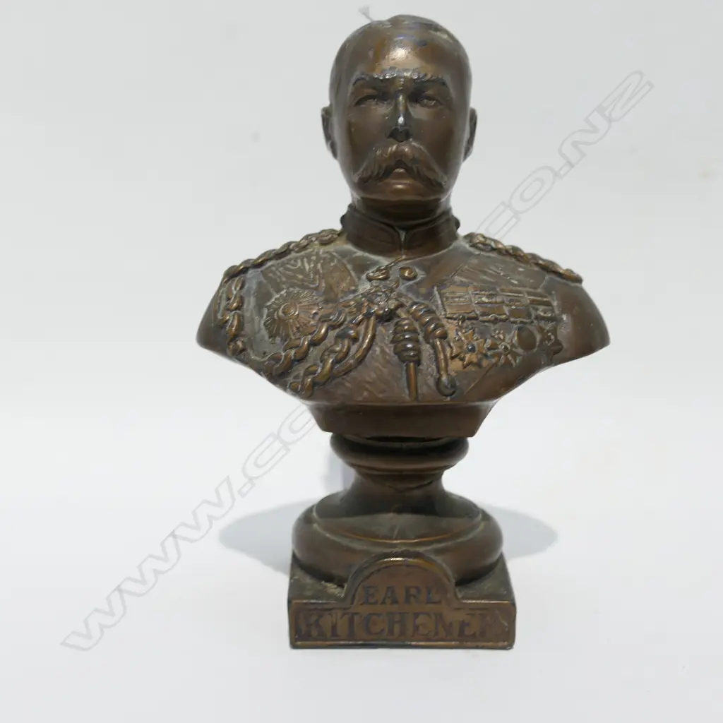 EARLY 20THC BRONZED WHITE METAL BUST OF LORD KITCHENER Image 1++