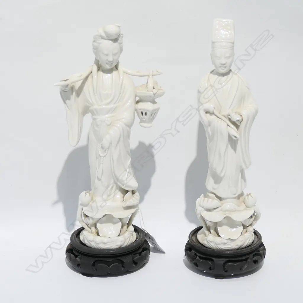 2 BLANC DE CHINE FIGURES H 220 MM Image 1++