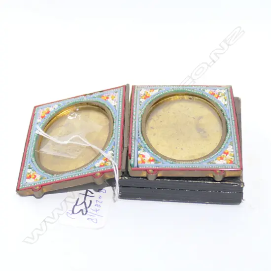 ANTIQUE MOSIAC DOUBLE PHOTO FRAME + VICT FRAME