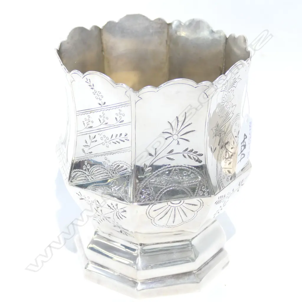 EDA SILVER PLATE  HAND-CRAFTED VASE Image 1++