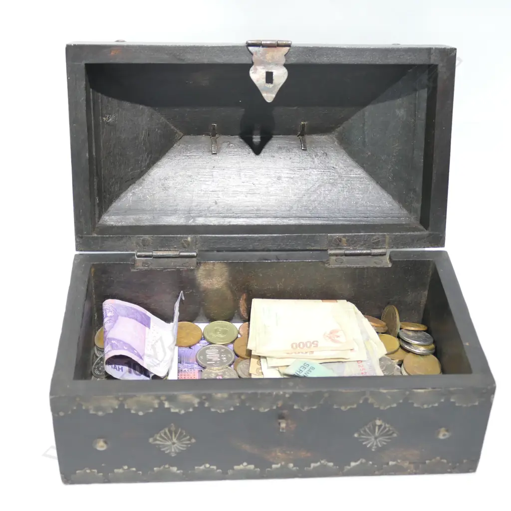 WORLD CURRENCY Image 1++