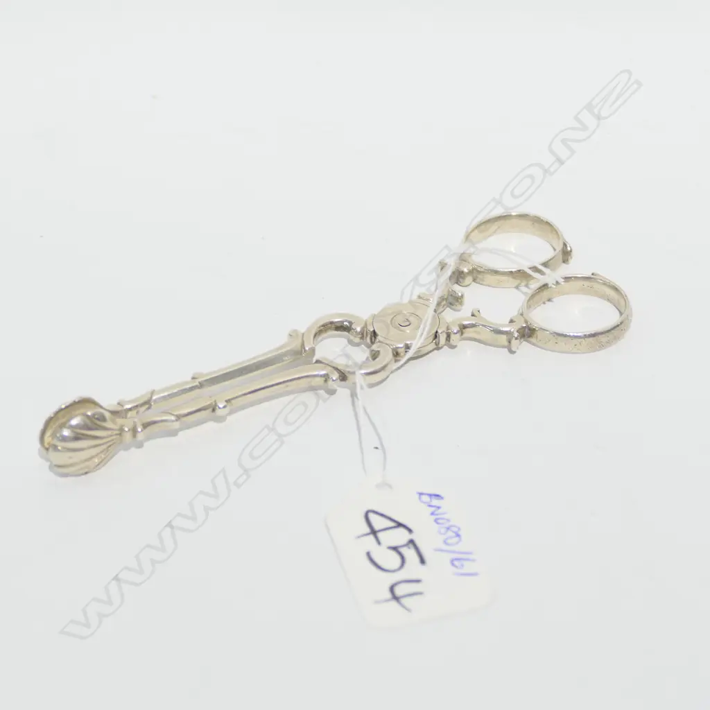 PR GEO III SILVER SUGAR SCISSOR NIPS 18THC Image 1++