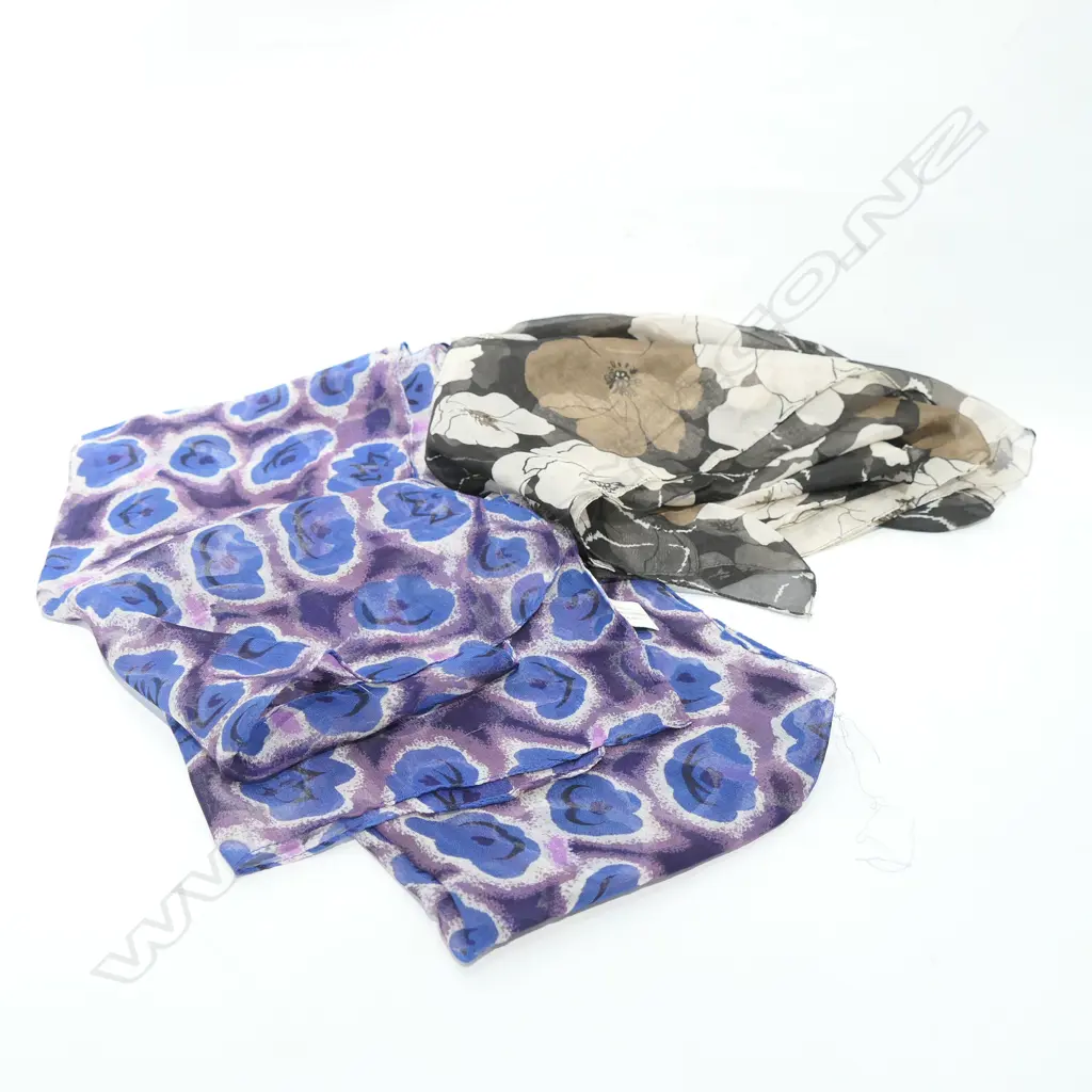 2 VINTAGE SILK SCARVES FLORAL LONG FORM Image 1++