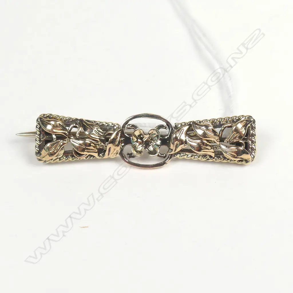 9CT GOLD BROOCH Image 1++