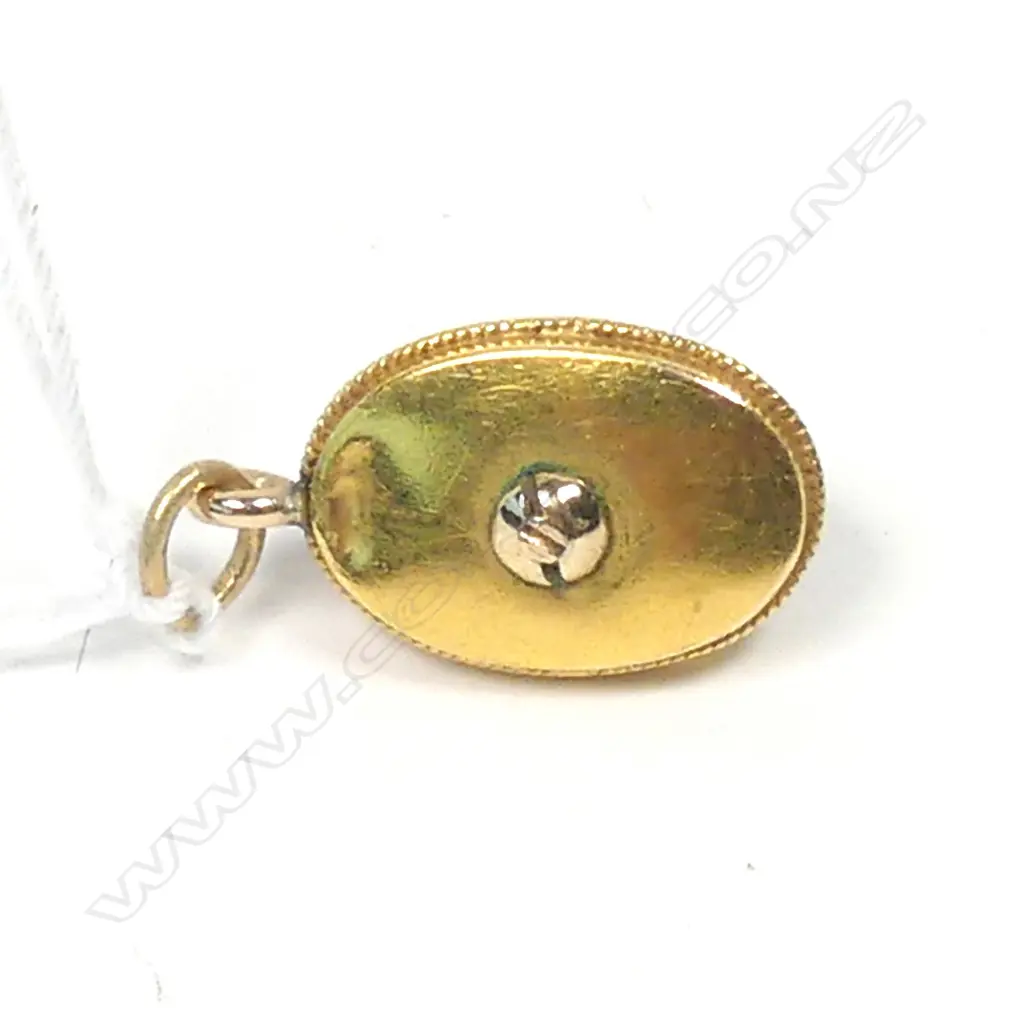 Antique gold cabochon garnet and seed pearl pendant Image 1++