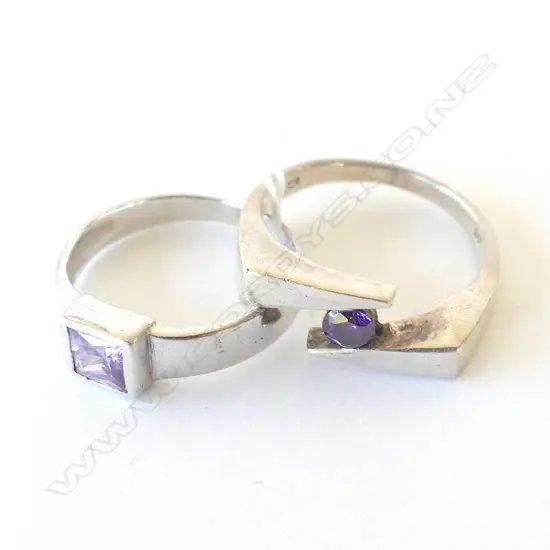 2 STG SILVER AMETHYST RINGS
