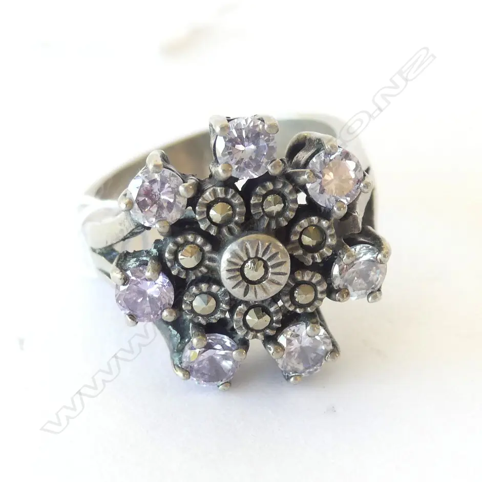 AMETHYST AND MARCASITE RING 925 SILVER Image 1++