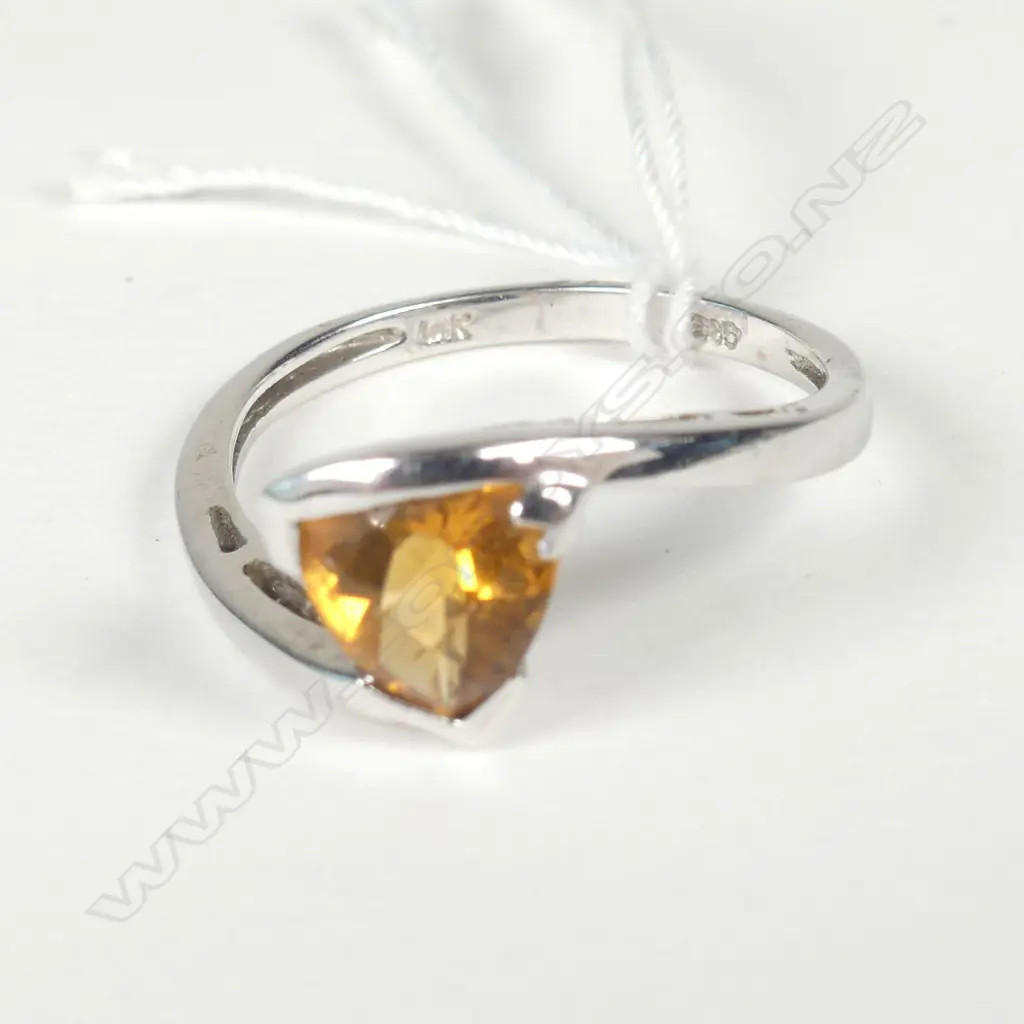14CT WHITE GOLD & GOLDEN BERYL RING Image 1++