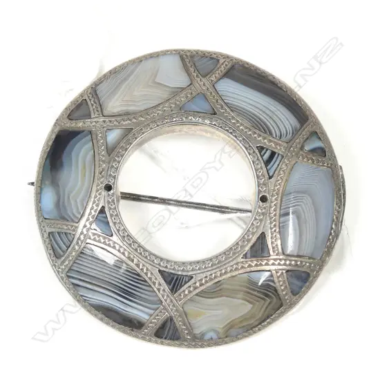 ANTIQUE SCOTTISH SILVER & AGATE PANELLED BROOCH