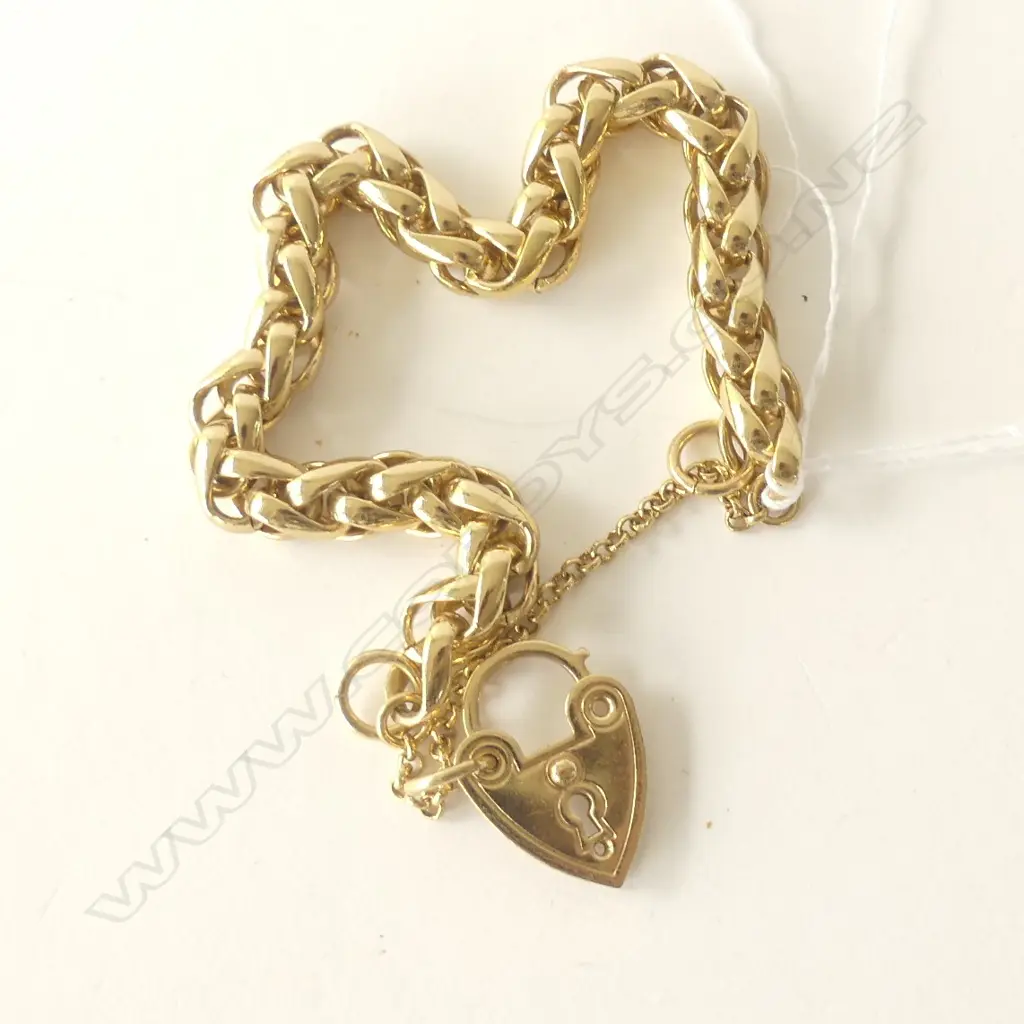 GILT WOVEN LINK BRACELET HEART PADLOCK CLASP Image 1++