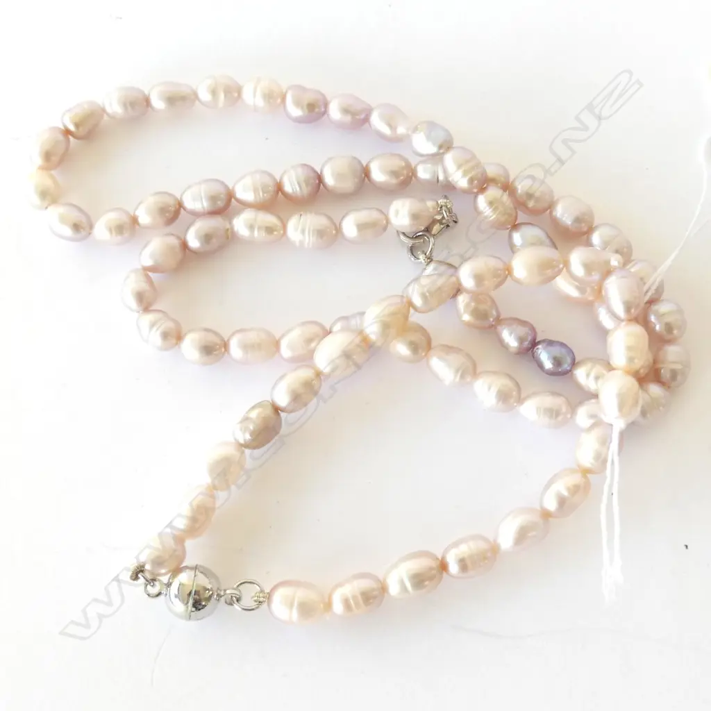 SILVER /PINK BAROQUE PEARL NECKLACE AND BRACELET Image 1++