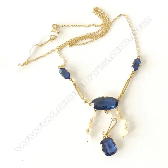 VINTAGE 9ct GOLD & BLUE STONE NECKLACE