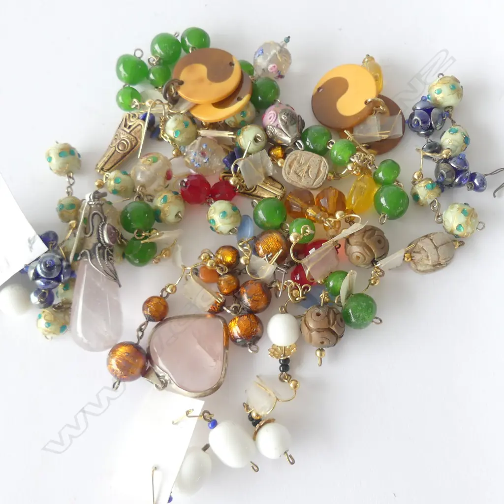 BAG OF VENETIAN EARRINGS, ETC Image 1++
