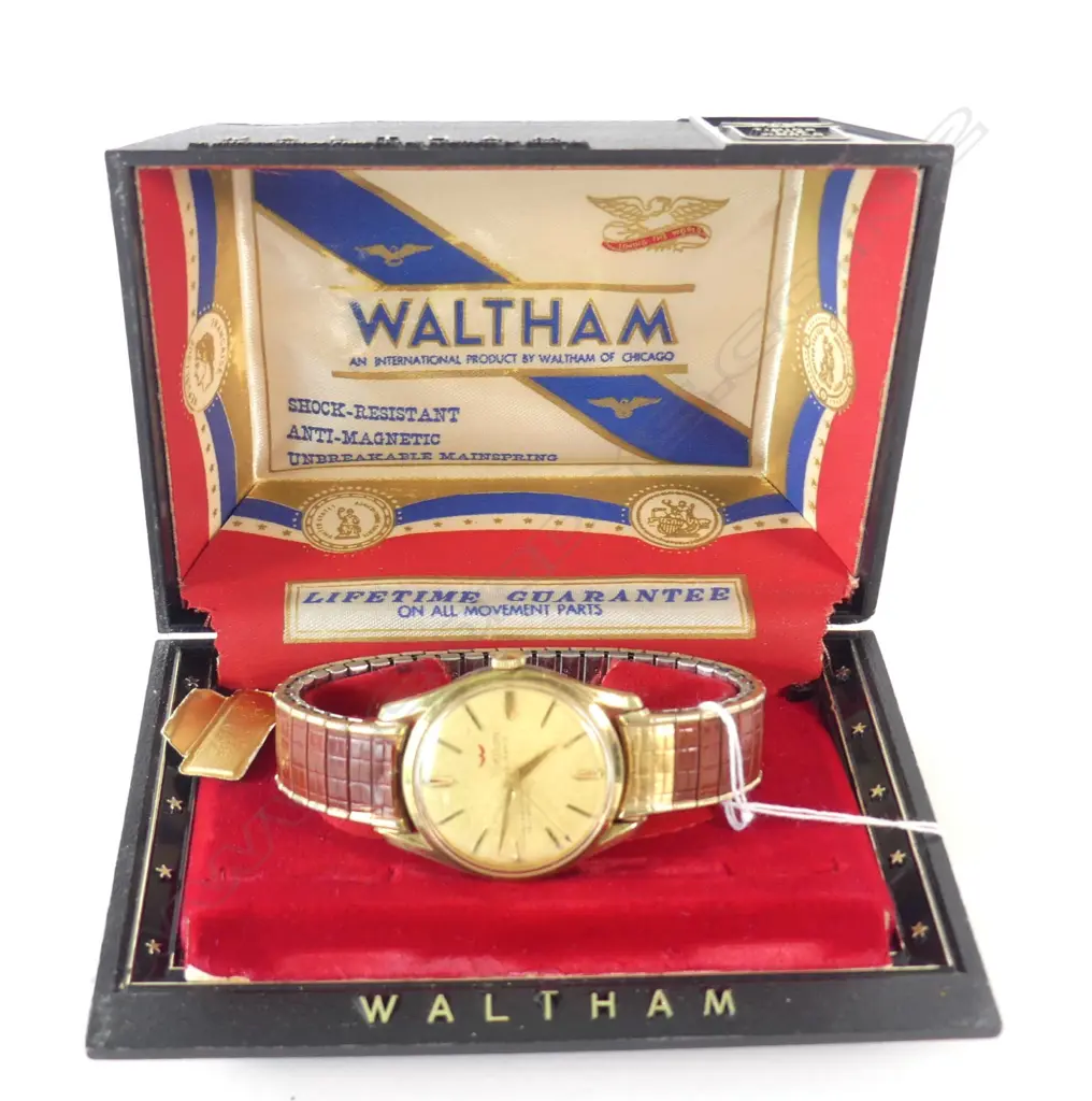 WALTHAM 1960'S/70'S GENTS W/WATCH BOXED Image 1++