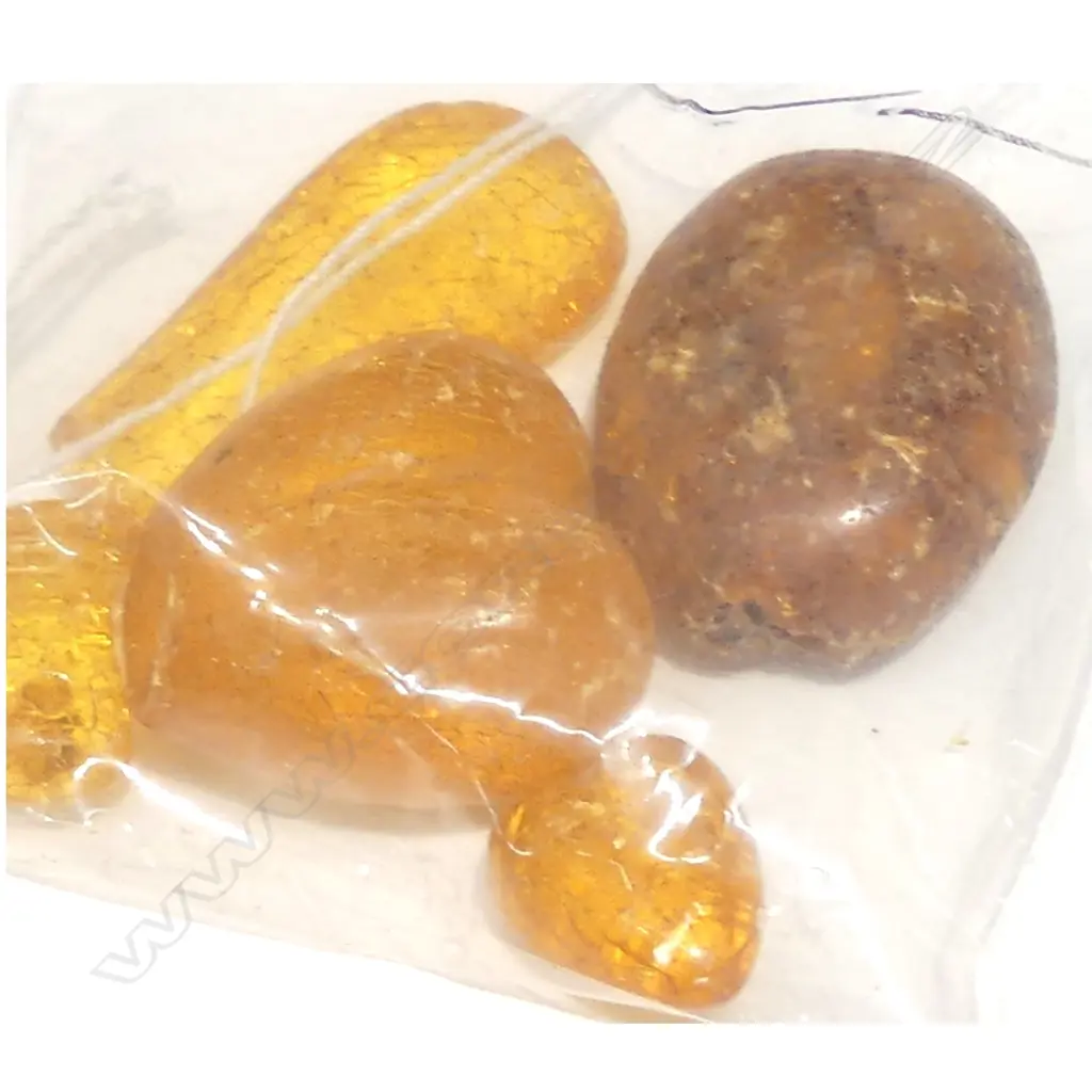 4 x antique NZ kauri gum items Image 1++