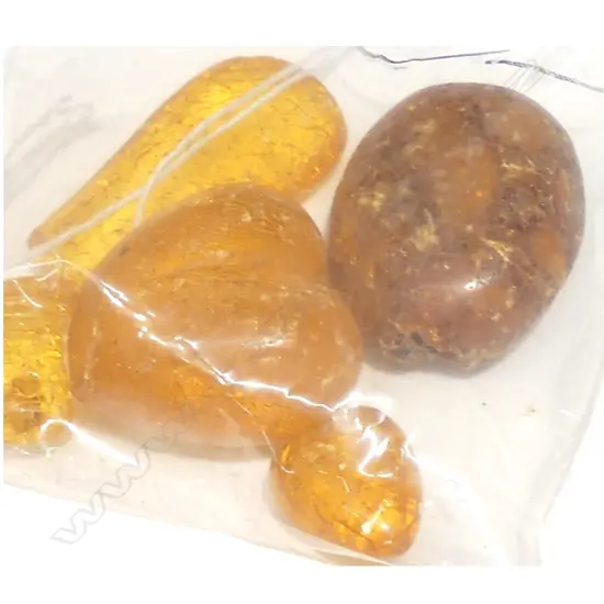 4 x antique NZ kauri gum items