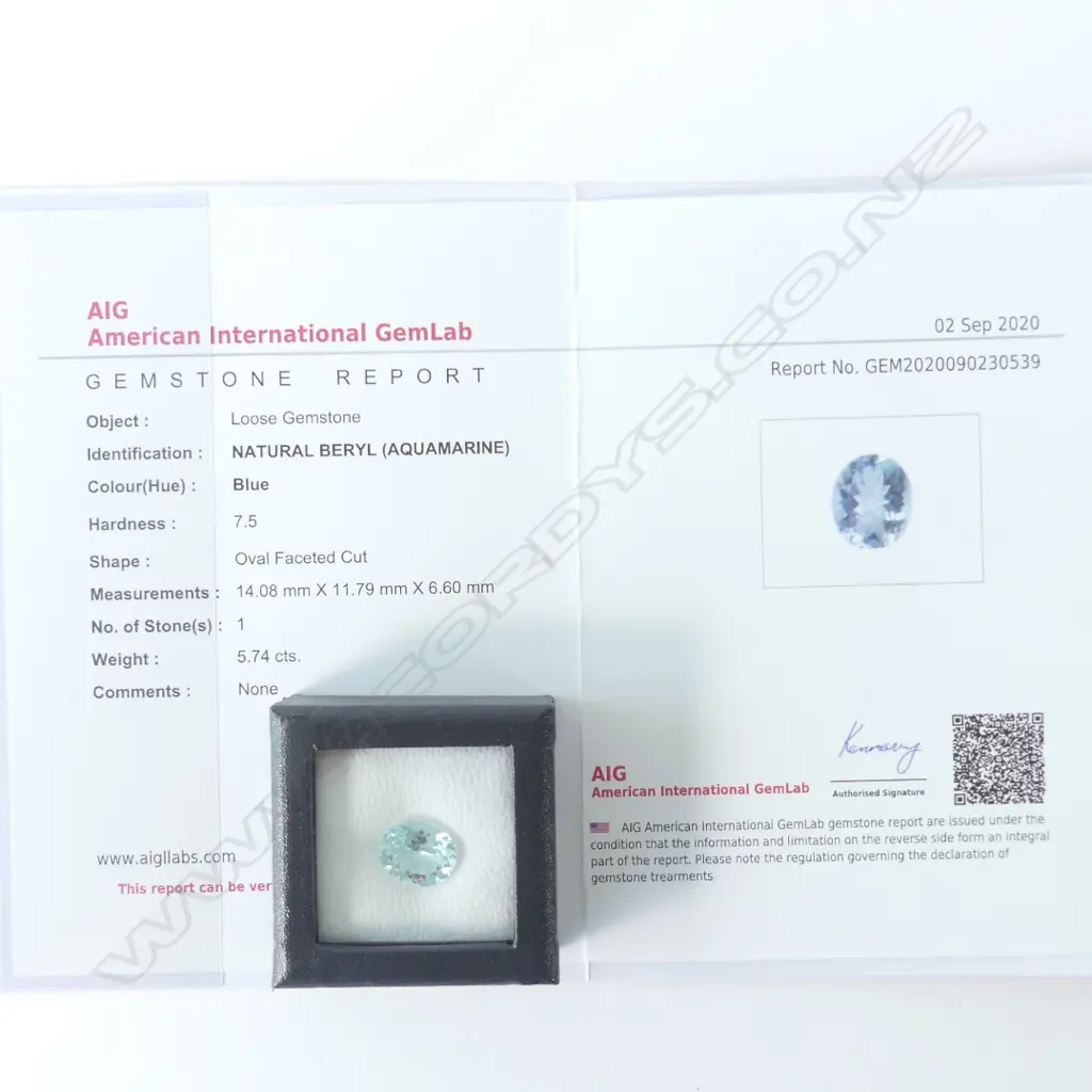 AQUAMARINE OVAL CUT 5.7CT AIG REPORT Image 1++