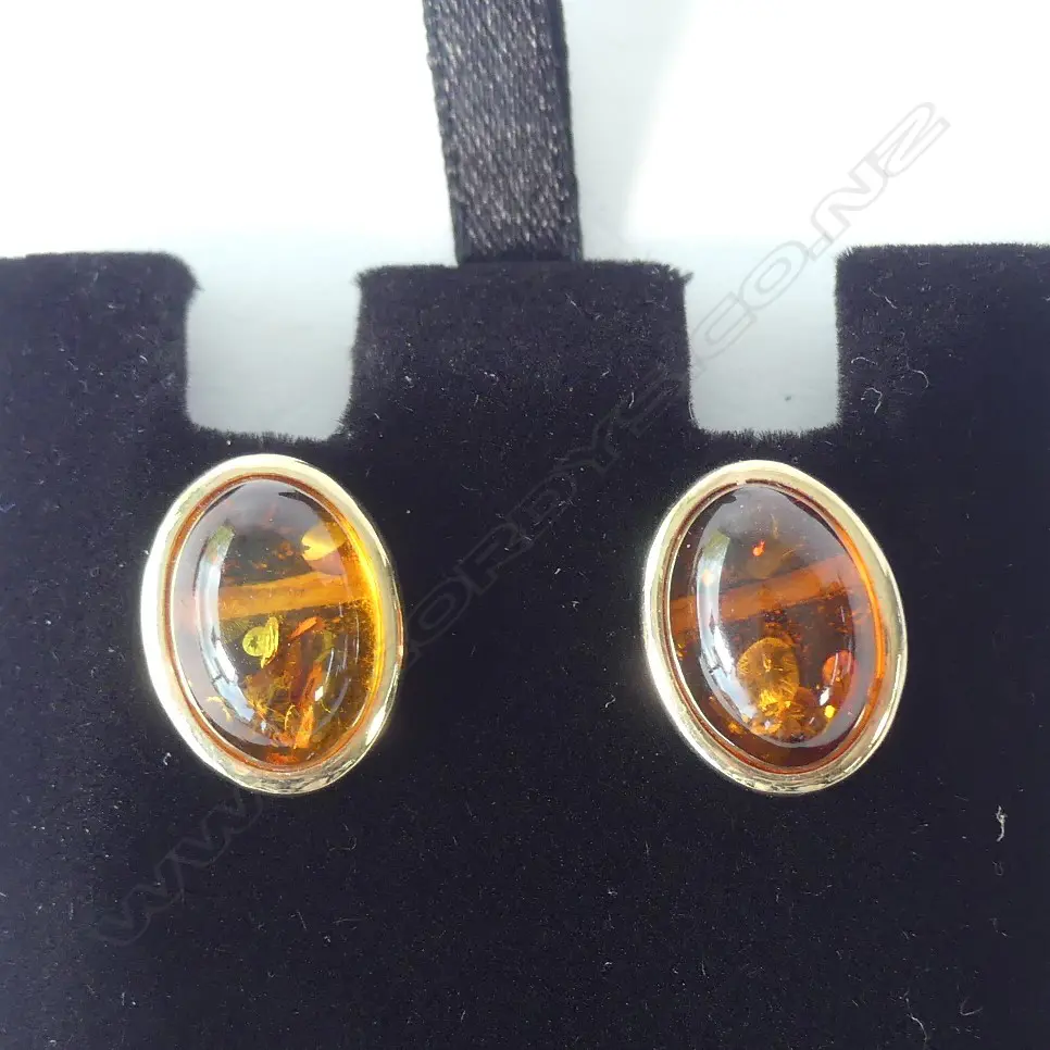 14ct GOLD AND AMBER EARRINGS Image 1++