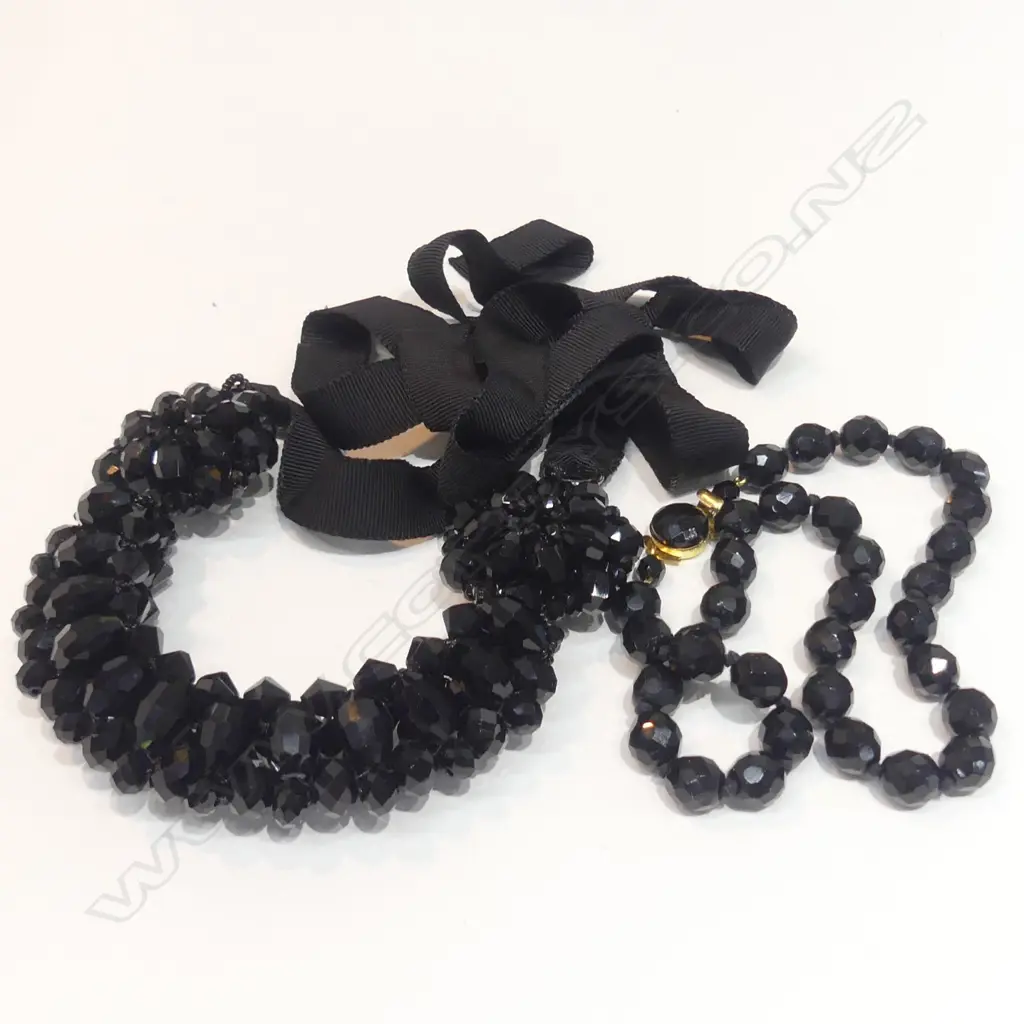 MEGAN PARK FANCY FRENCH JET NECKLACE Image 1++