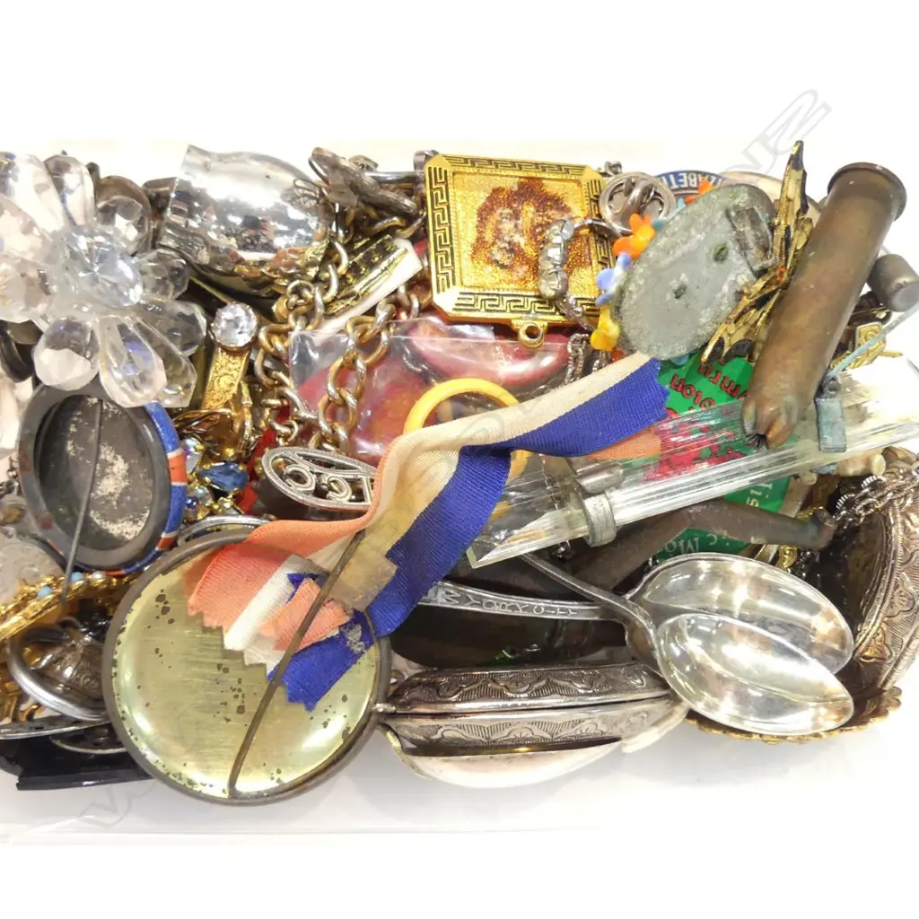 MISC BADGES & ODDS Image 1++