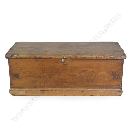 IRON HANDLED CHEST 1020MM L 390MM H