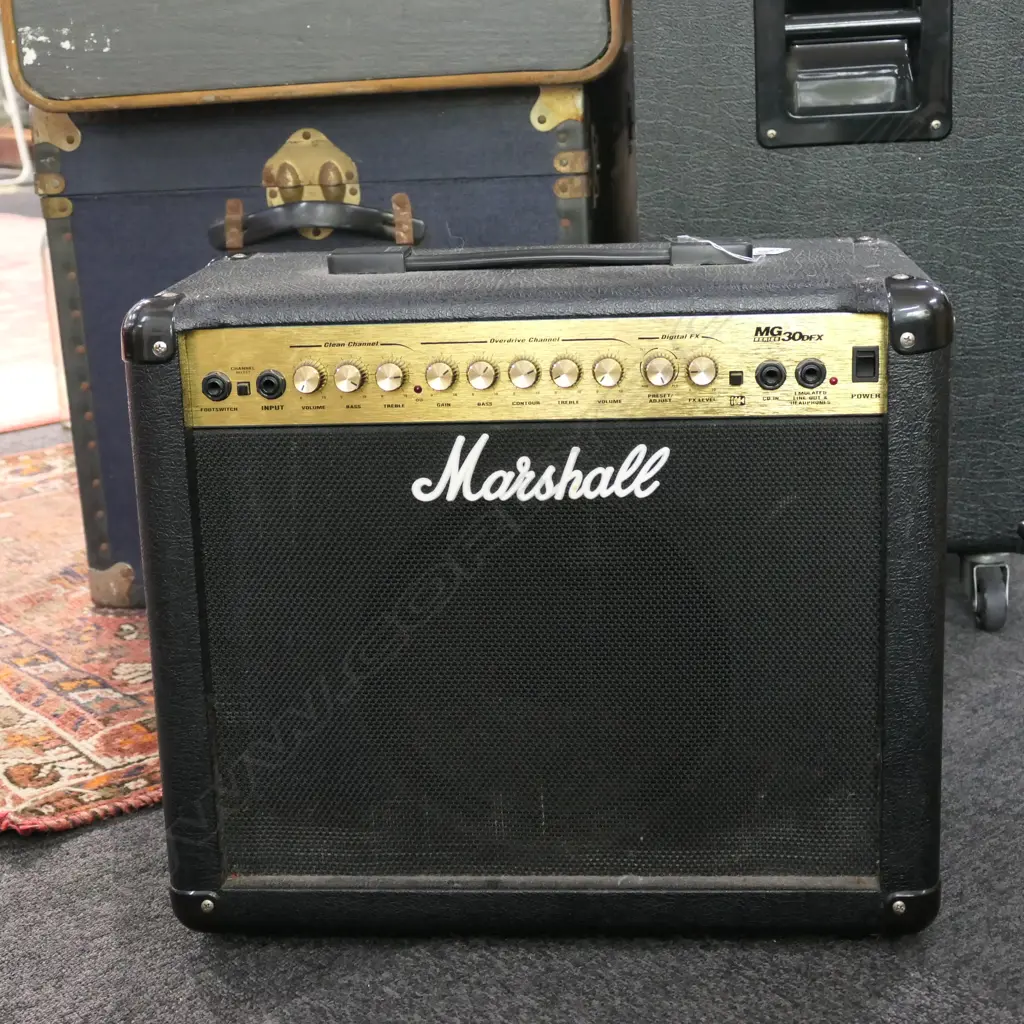 MARSHALL M.G SERIES 30DFX AMP NO LEADS Image 1++