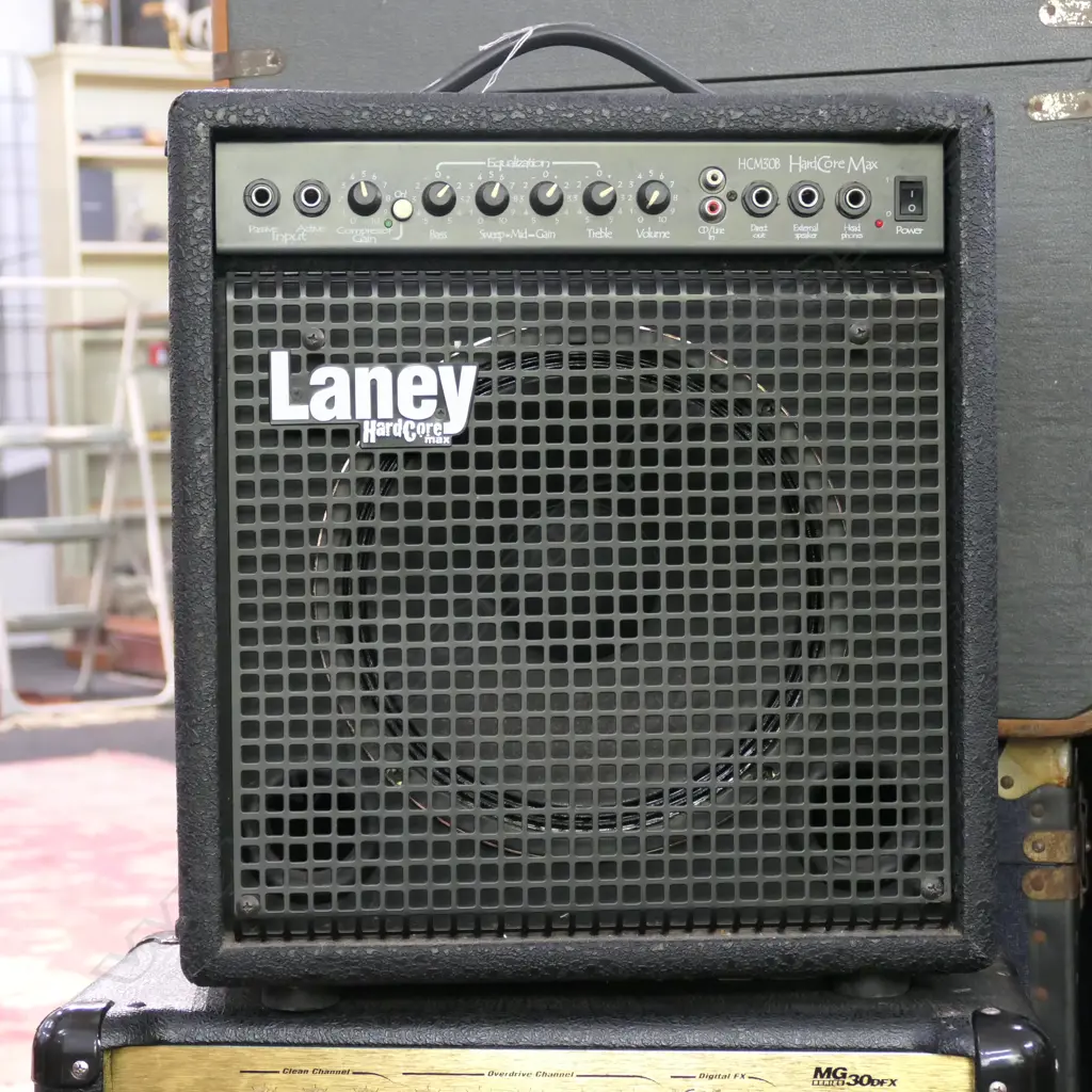 LANEY HARD CORE HCM 30B AMP NO LEADS Image 1++