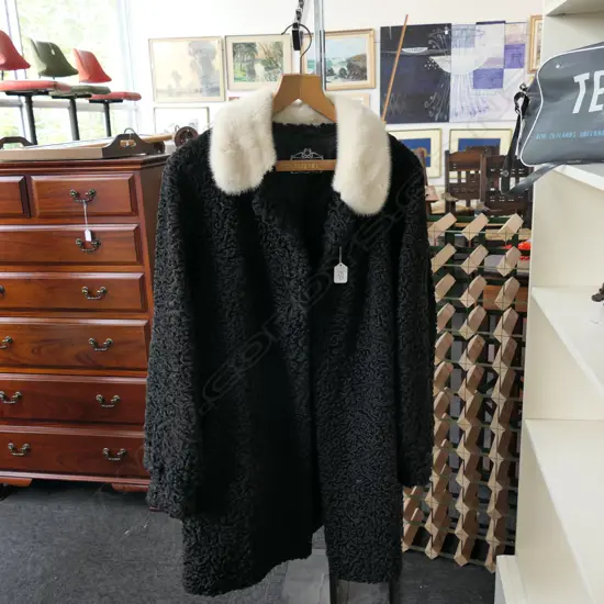 BLACK ASTAKAN COAT WITH FUR COLAR 