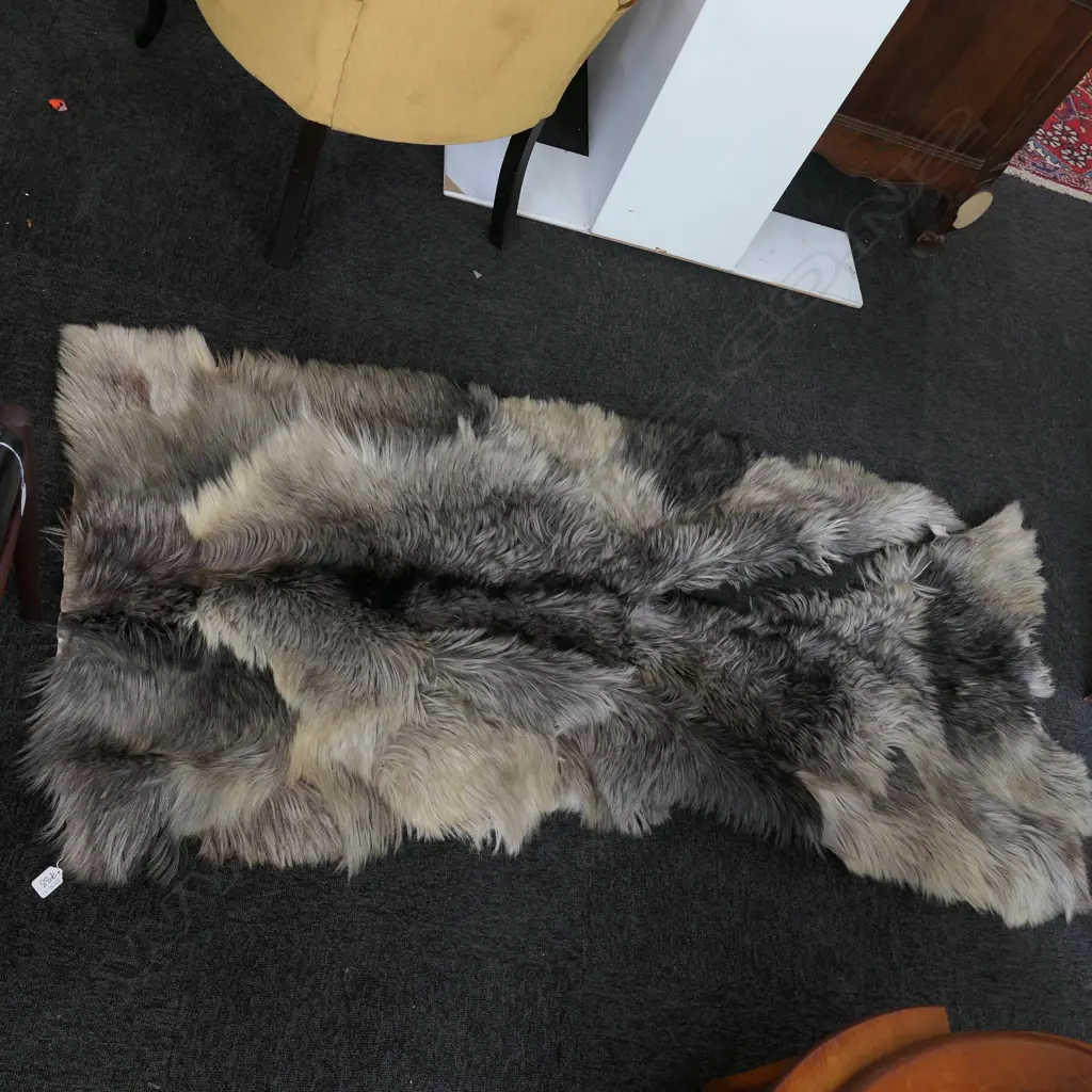 FUR RUG Image 1++