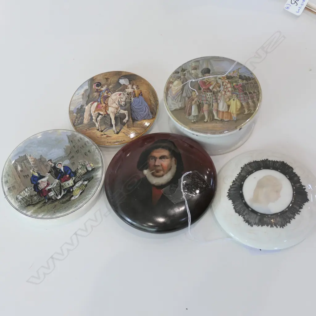 4 VICT POT LIDS + POT Image 1++