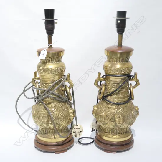 PAIR OF HEAVY BRASS CHINESE TABLE LAMPS