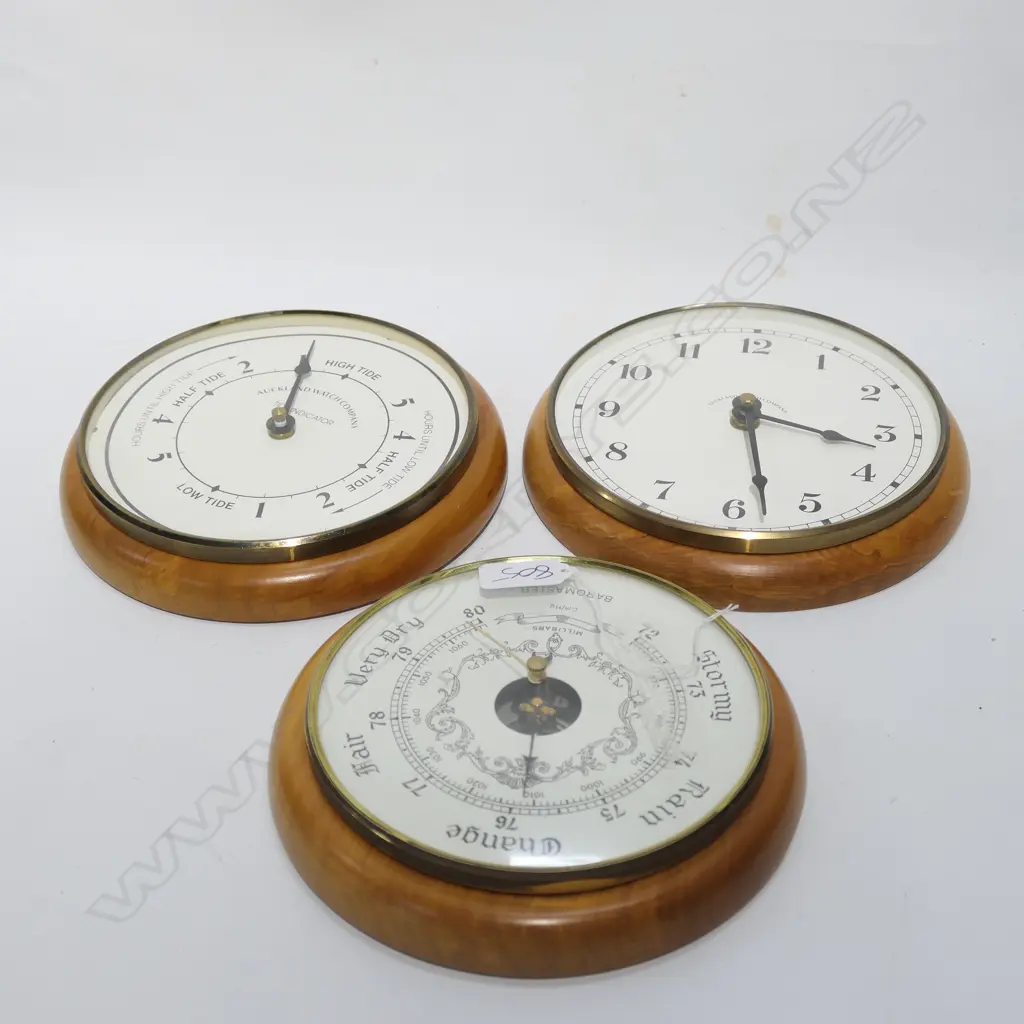 AUCKLAND WATCH COMPANY CLOCK, TIDE AND WEATHER BAROMETER Image 1++