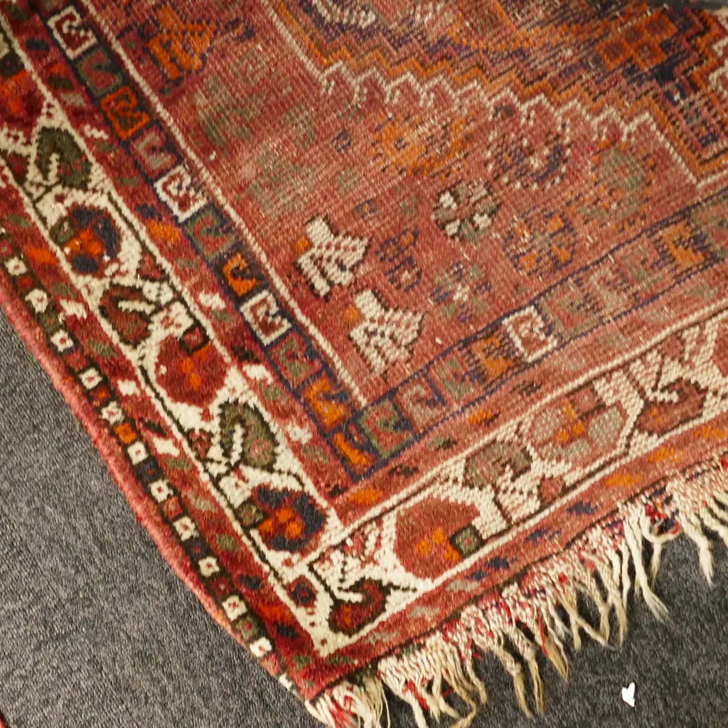 HAND KNOTTED RUG 1400 X 1080 MM  Image 1++